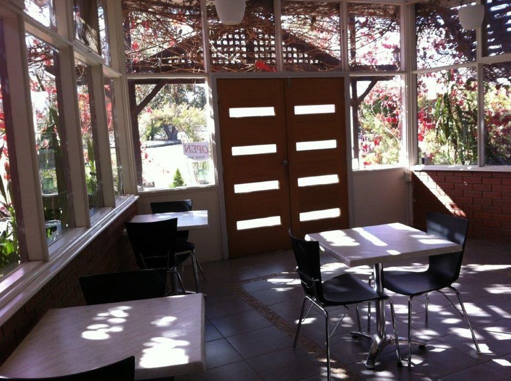 Stawell'S London Motor Inn Exterior photo