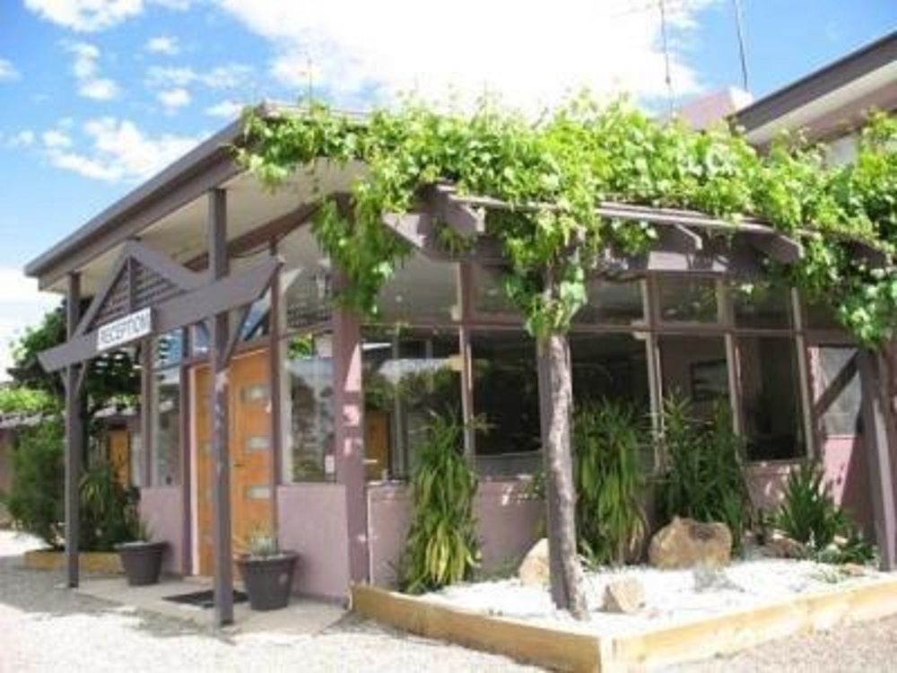 Stawell'S London Motor Inn Exterior photo